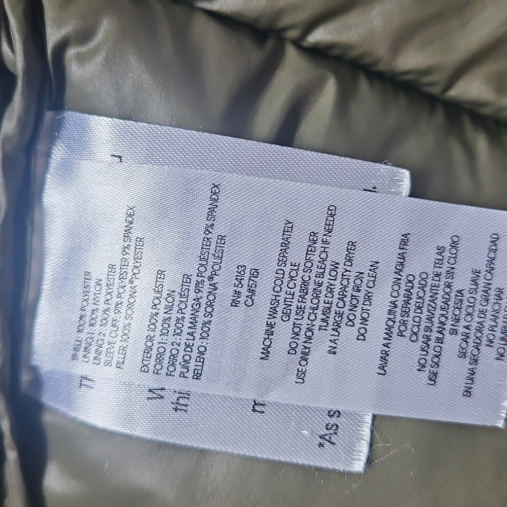DKNY puffer jacket - Picture 9 of 11